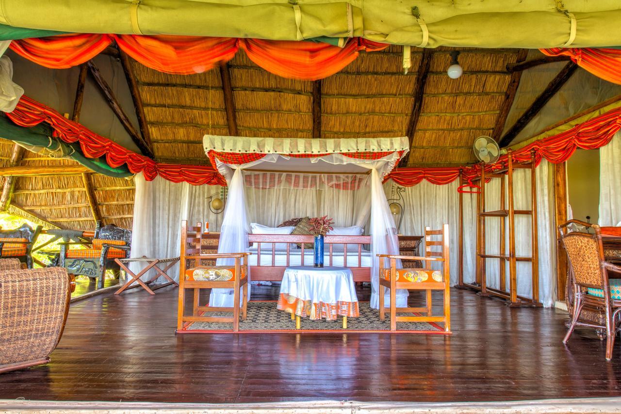 ZanzibarManyara Wildlife Safari Camp别墅 外观 照片